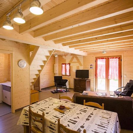 Chalet Des Noisettes Murol Exterior photo